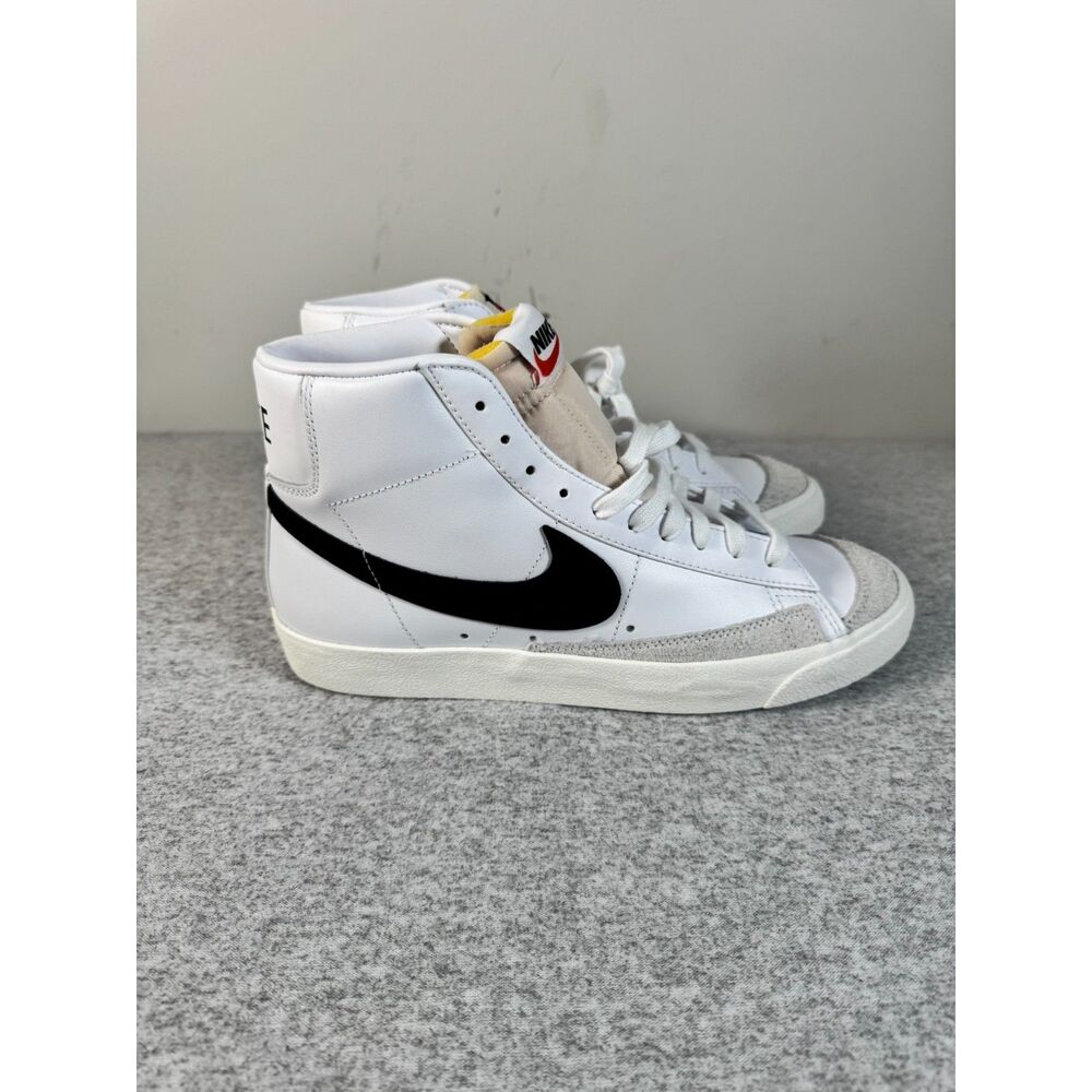Nike Blazer Mid 77 Vintage Women's 11 White Black Retro Streetwear New No Box